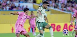 横滨东克树展王牌风范 连3年夺双位数胜投｜日职